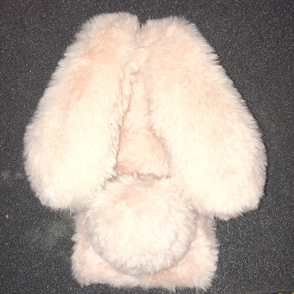 H&M  bunny phone case 🐰